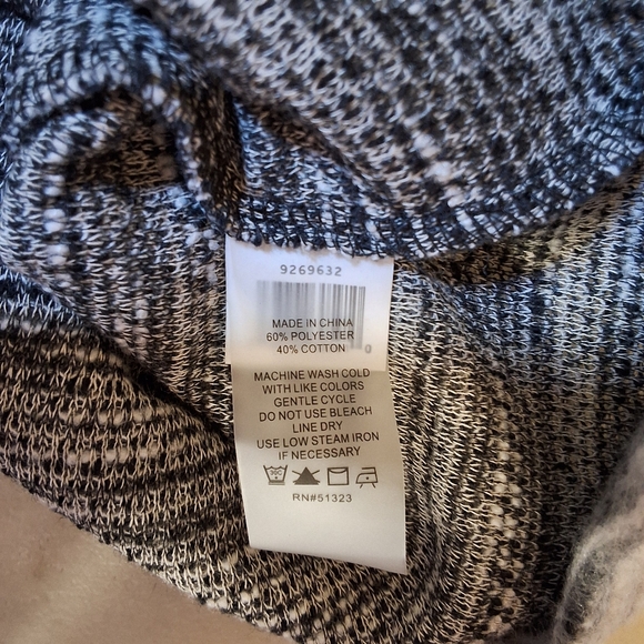 NWOT VINCE CAMUTO BRUSHED SLUB BUBBLE SLEEVE SWEATER - Picture 9 of 9